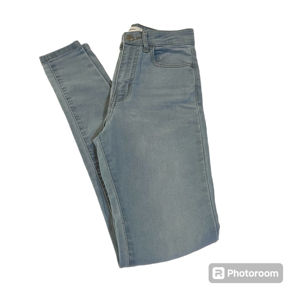 Forever 21 Women’s Skinny Jeans